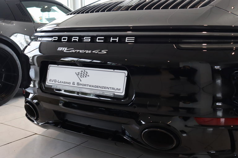 Porsche 992 Carrera 4S