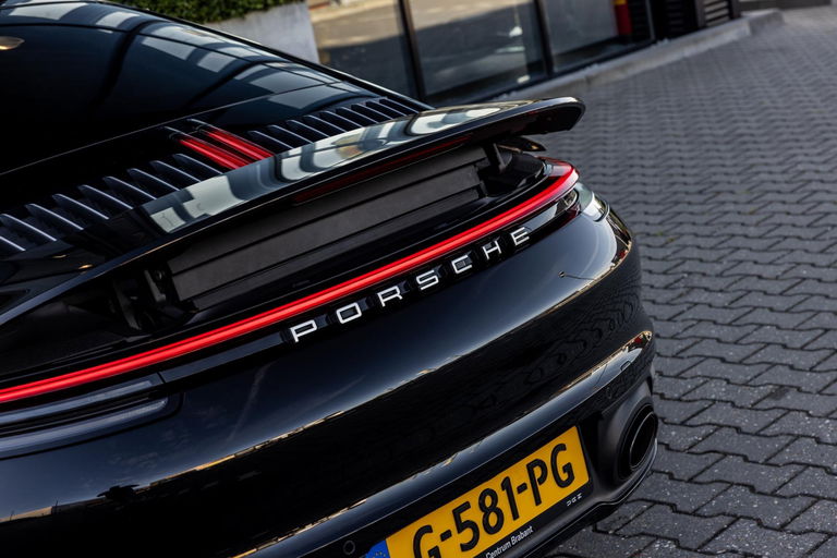 Porsche 992 Carrera 4S