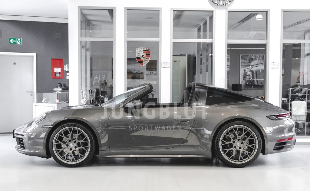 Porsche 992 Targa 4