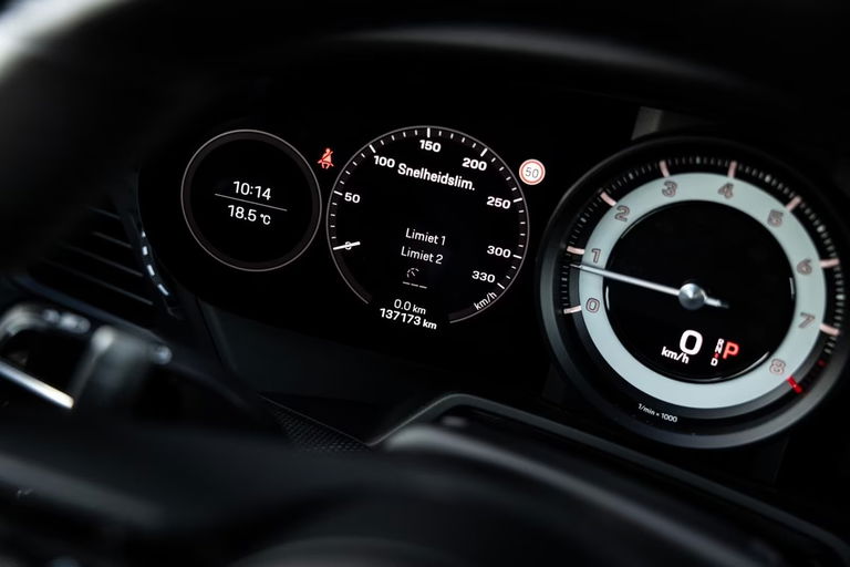 Porsche 992 Carrera 4S