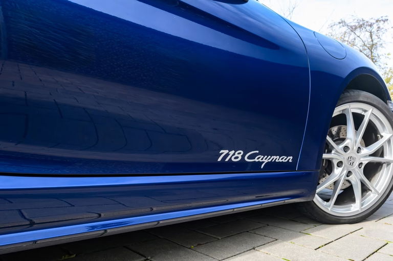 Porsche 718 Cayman