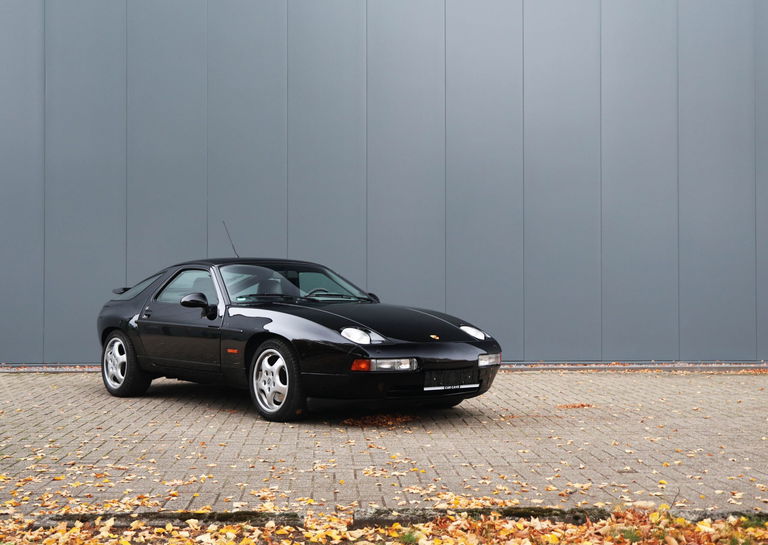 Porsche 928 GTS