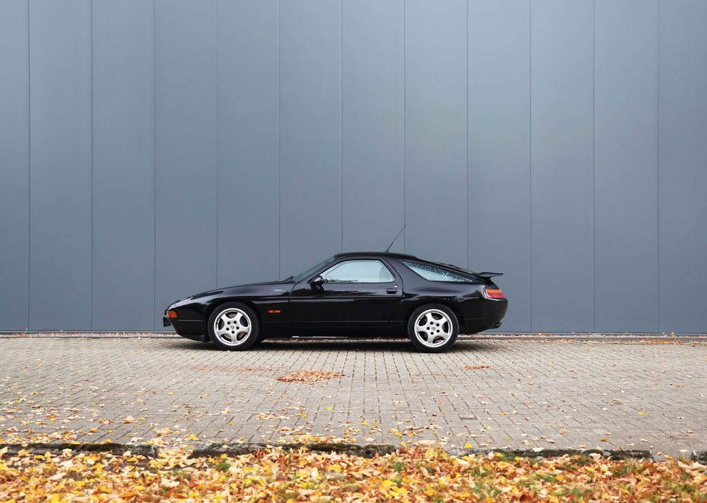 Porsche 928 GTS