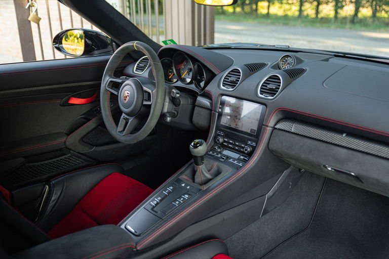 Porsche 718 Spyder RS