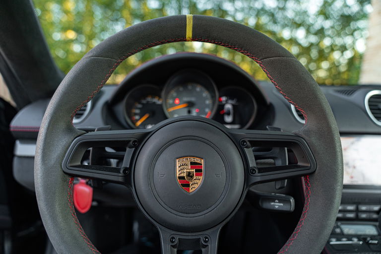 Porsche 718 Spyder RS