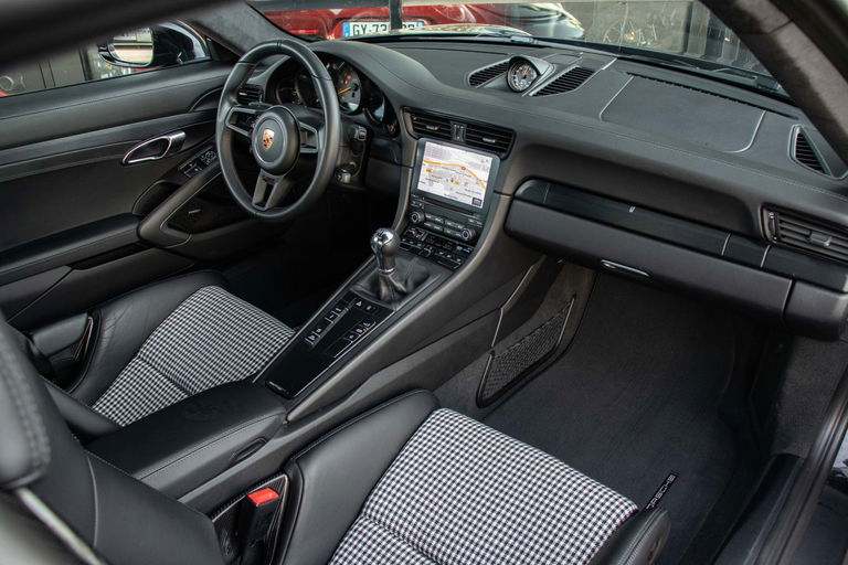 Porsche 991 GT3 Touring