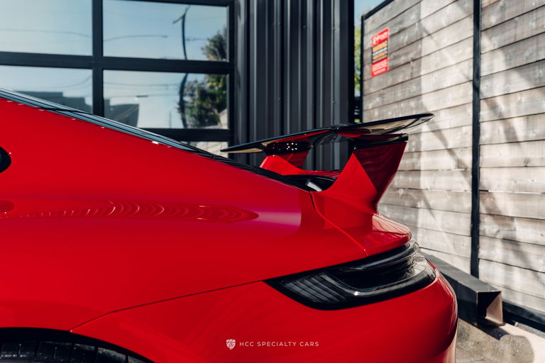 Porsche 992 Carrera 4 GTS