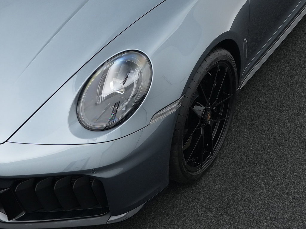 Porsche 992.2 Carrera GTS