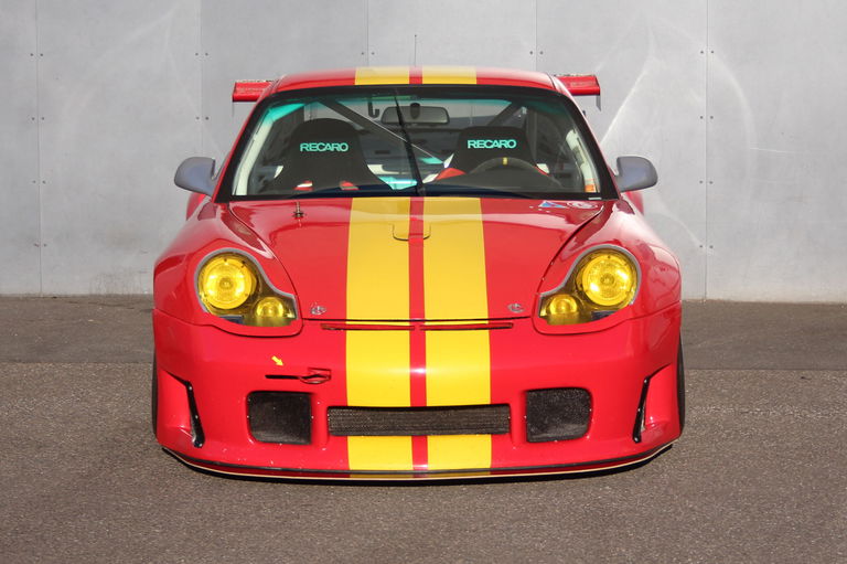 Porsche 996 GT3 R