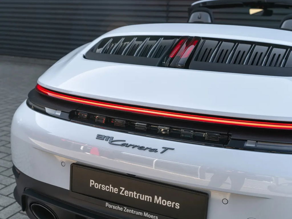 Porsche 992.2 Carrera T