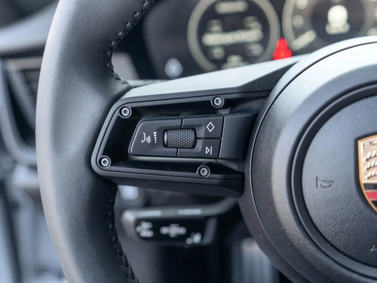 Porsche 992.2 Carrera T