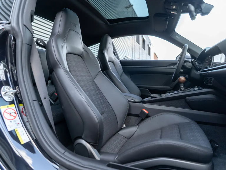 Porsche 992.2 Carrera T