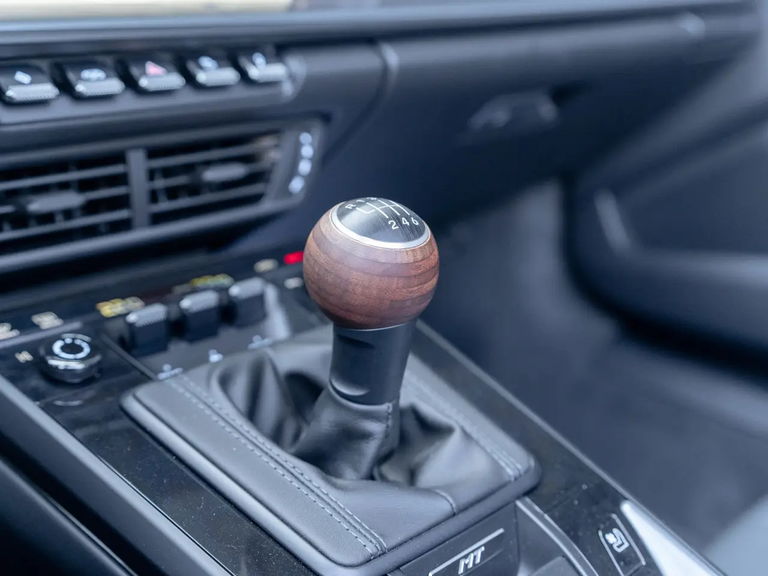 Porsche 992.2 Carrera T