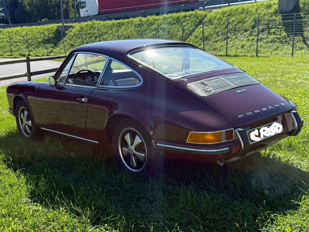 Porsche 911 T