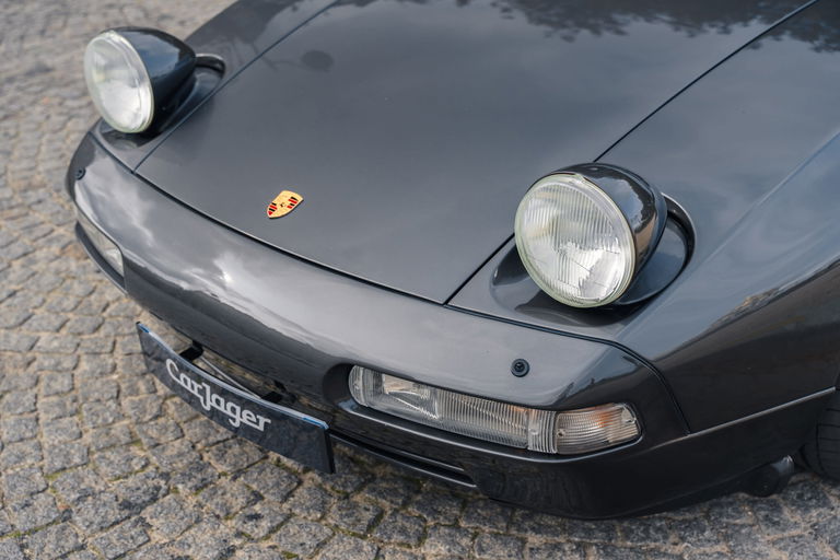 Porsche 928 GTS