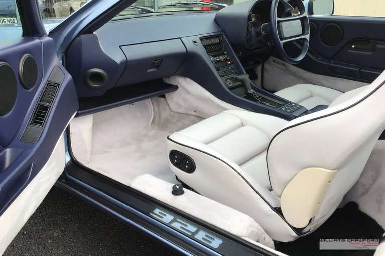 Porsche 928 S4