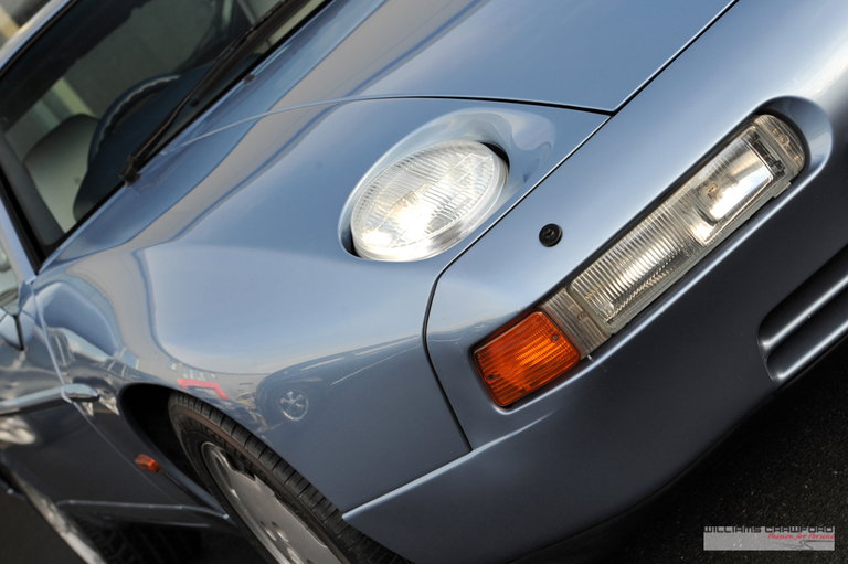 Porsche 928 S4