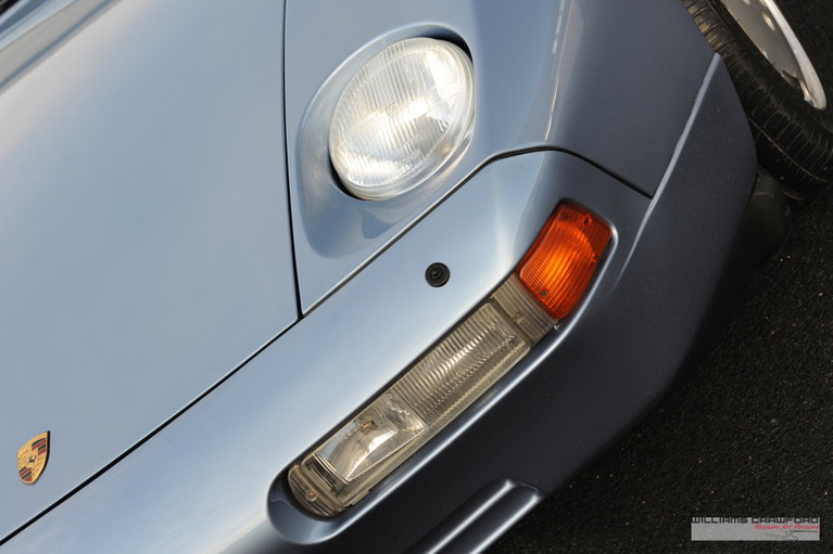 Porsche 928 S4