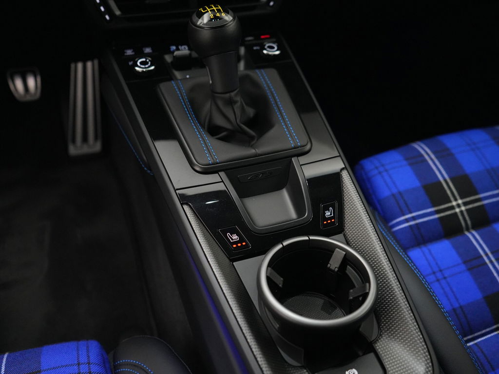 Porsche 992 GT3 Touring