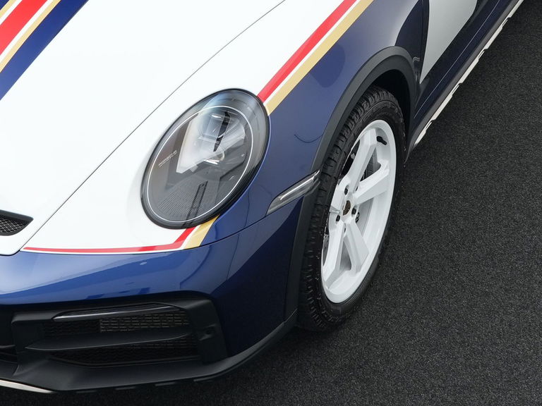 Porsche 911 Dakar