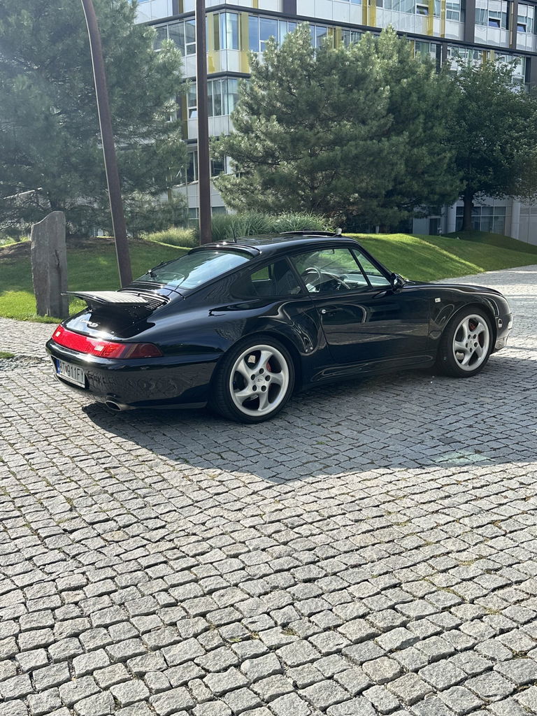 Porsche 993 Carrera 4S