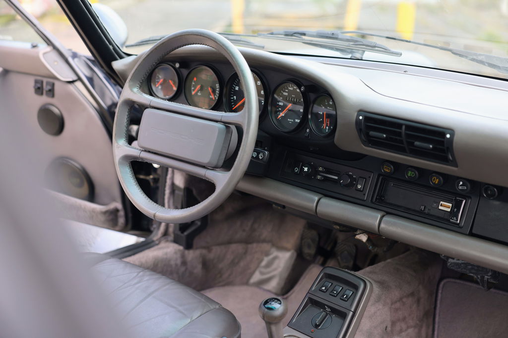 Porsche 964 Carrera 2