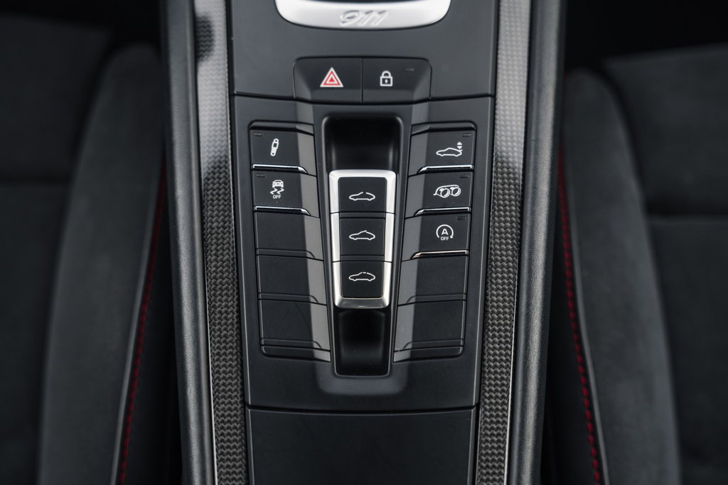 Porsche 991.2 Carrera GTS