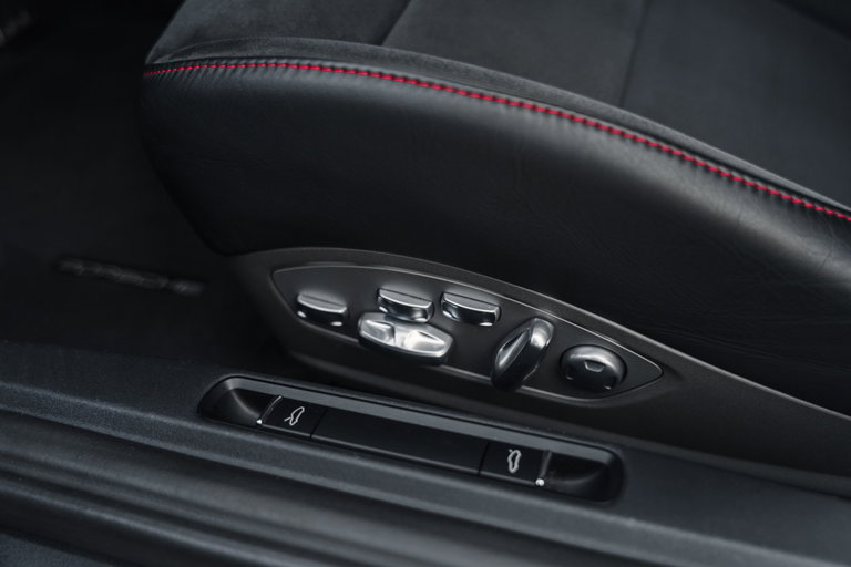 Porsche 991.2 Carrera GTS