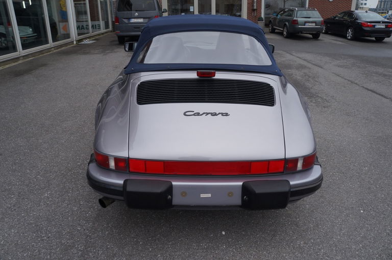 Porsche 911 Carrera 3.2 (US)