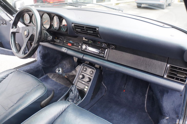 Porsche 911 Carrera 3.2 (US)