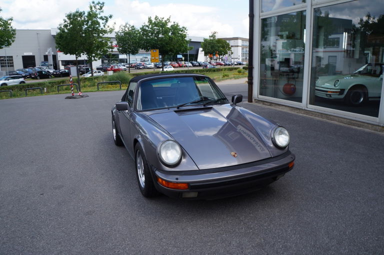Porsche 911 Carrera 3.2 (US)