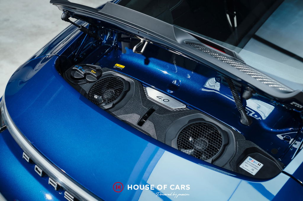 Porsche 992 GT3 Touring