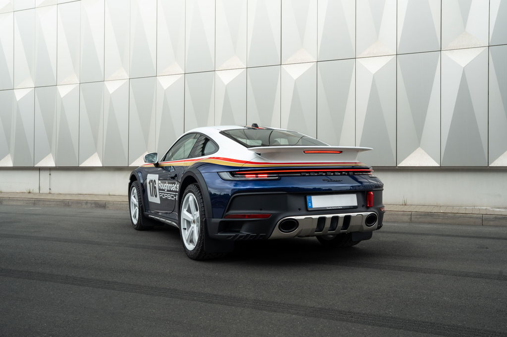 Porsche 911 Dakar