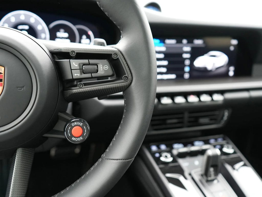 Porsche 992.2 Carrera GTS