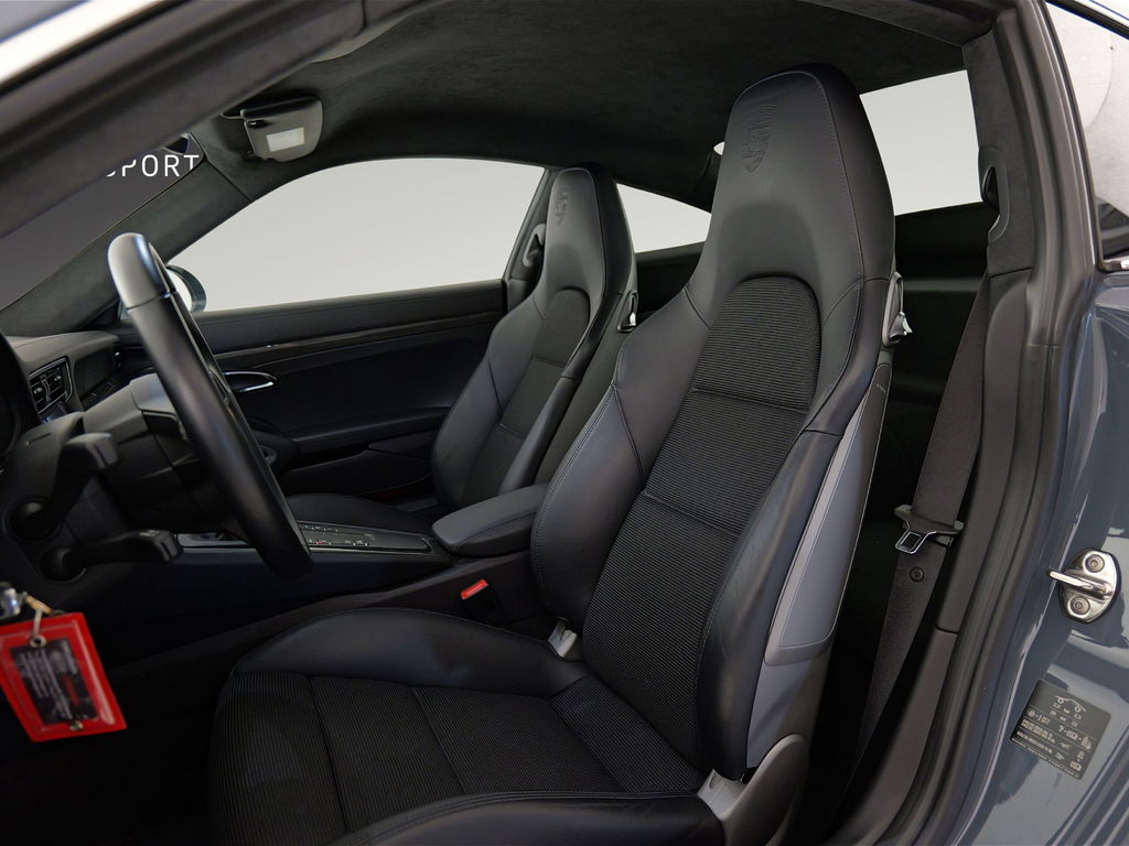 Porsche 991 GT3 Touring