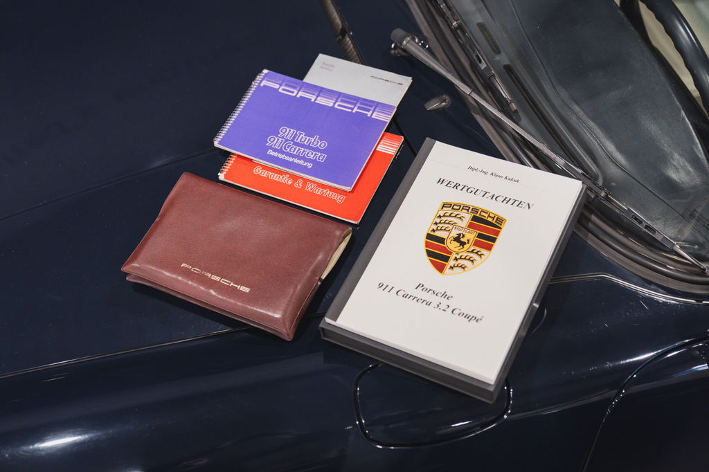 Porsche 911 Carrera 3.2