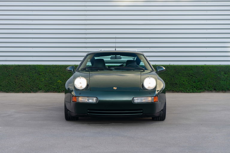 Porsche 928 GTS