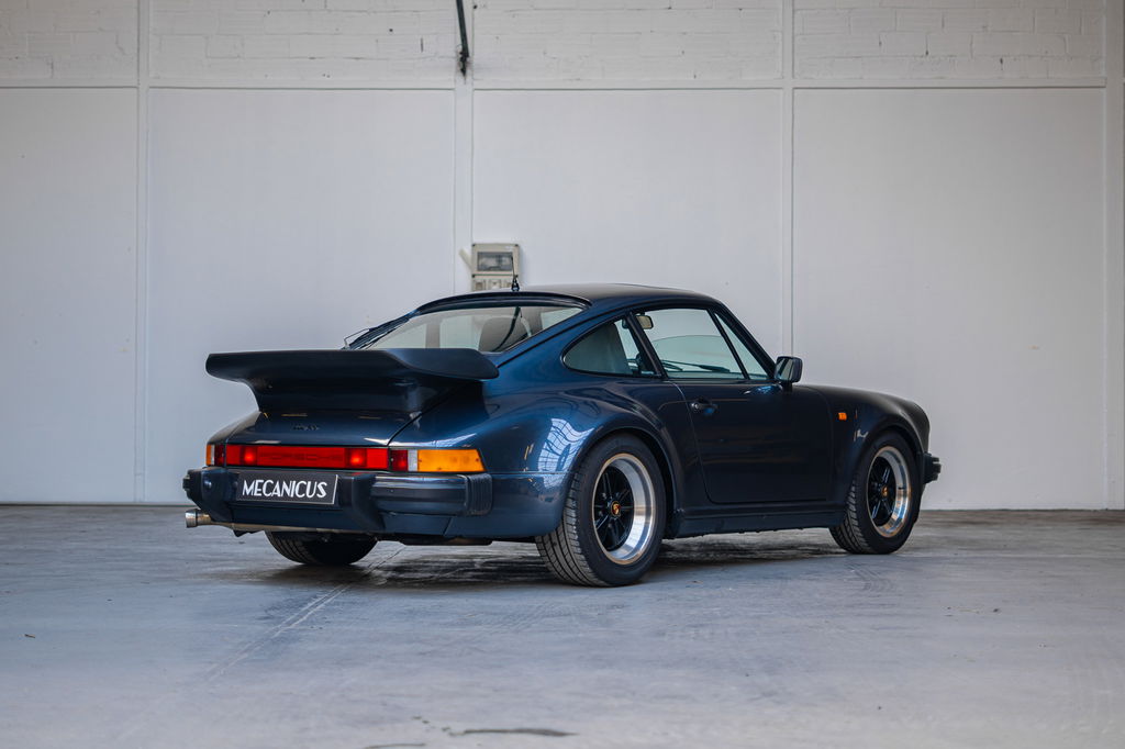 Porsche 911 Turbo 3.3