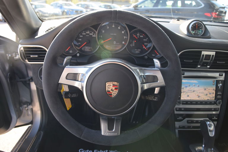 Porsche 997.2 Carrera GTS