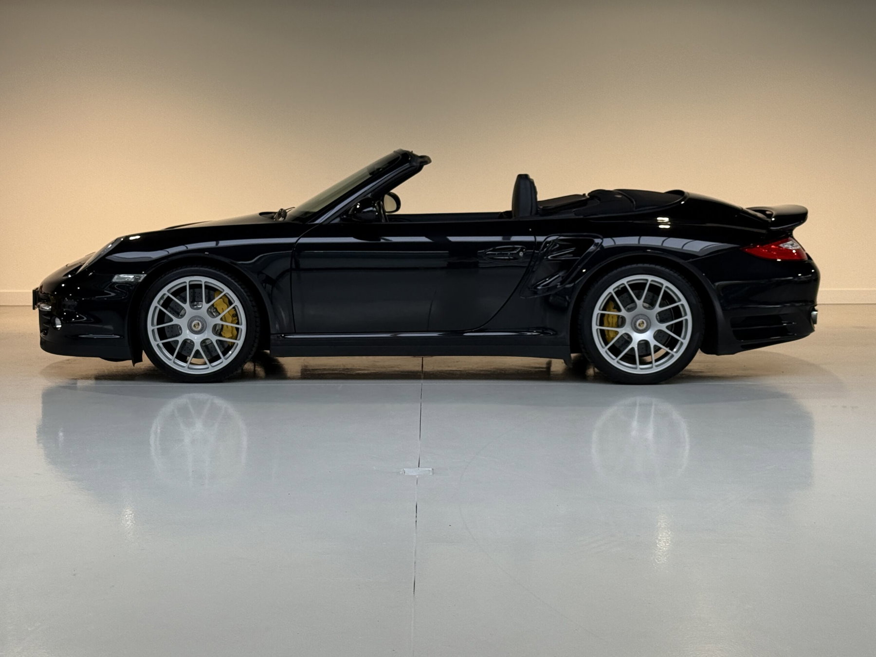 ともページ♡ Porsche 997.2 Turbo S 2012 - elferspot.com - Marketplace for