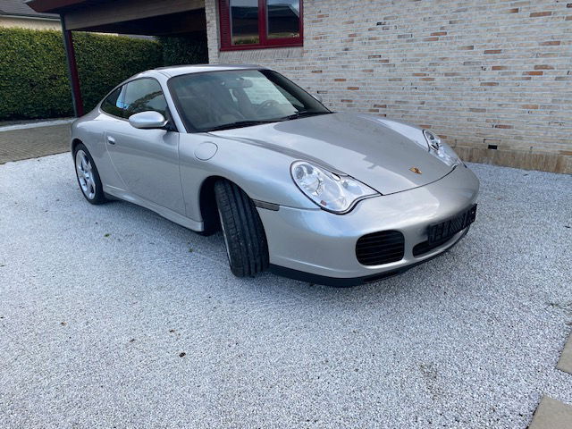 Porsche 996 Carrera 4S