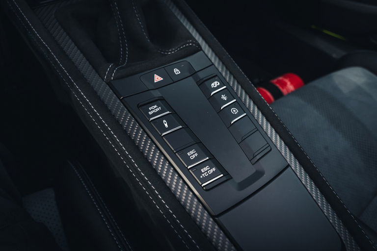 Porsche 718 Spyder RS