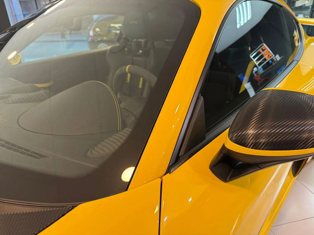 Porsche 718 Cayman GT4