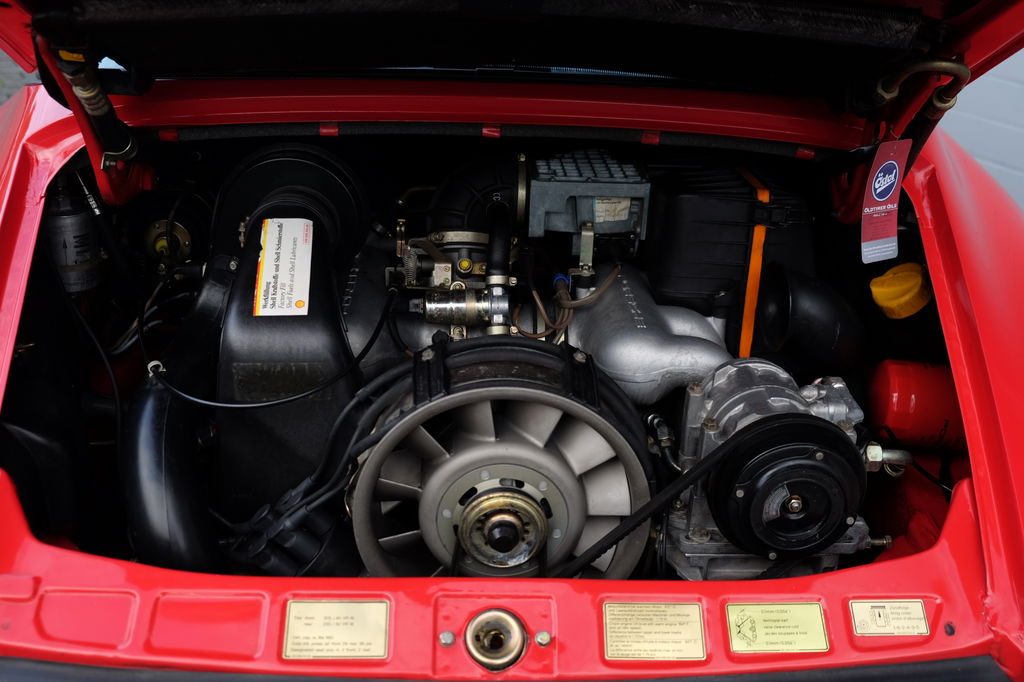 Porsche 911 Carrera 3.2