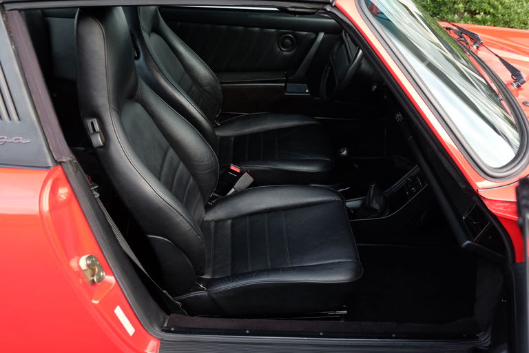 Porsche 911 Carrera 3.2