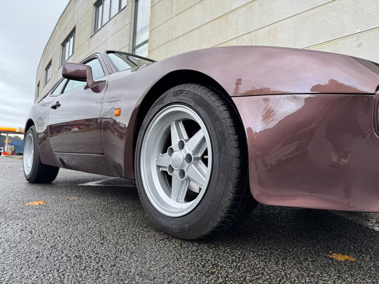 Porsche 944 Coupé