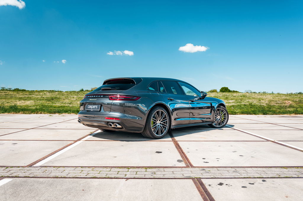 Porsche Panamera 4 E-Hybrid