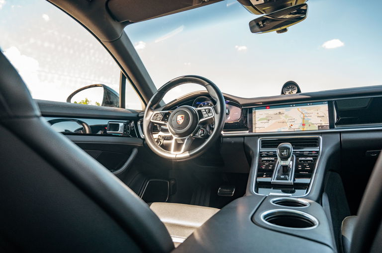 Porsche Panamera 4 E-Hybrid