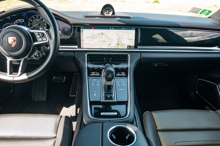 Porsche Panamera 4 E-Hybrid