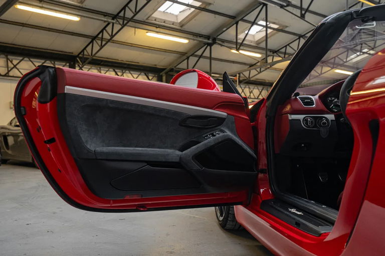 Porsche 981 Boxster Spyder